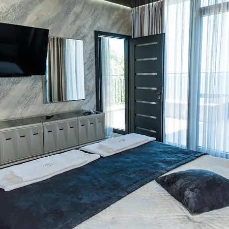Luxe 1 Obzor