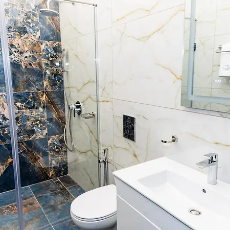 Luxe 1 Obzor